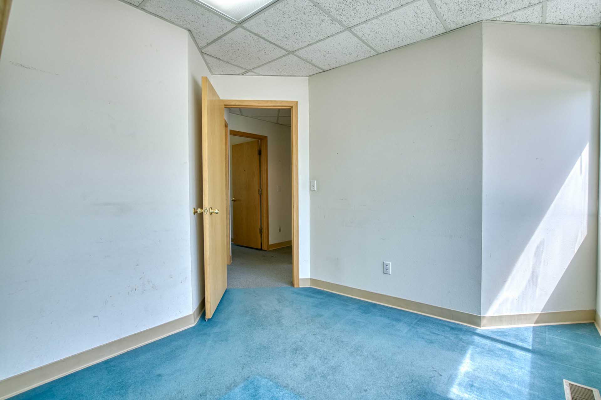 3015 47TH STREET BOULDER OFFICE - Slider image 08